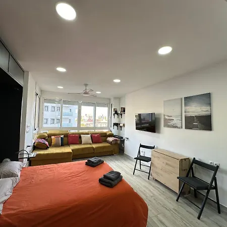 Verdiales Comfort, Center Studio, Beach, And Center Close By Namaste Elite Daire