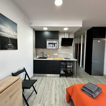 Апартаменты Verdiales Comfort, Center Studio, Beach, And Center Close By Namaste Elite Торремолинос